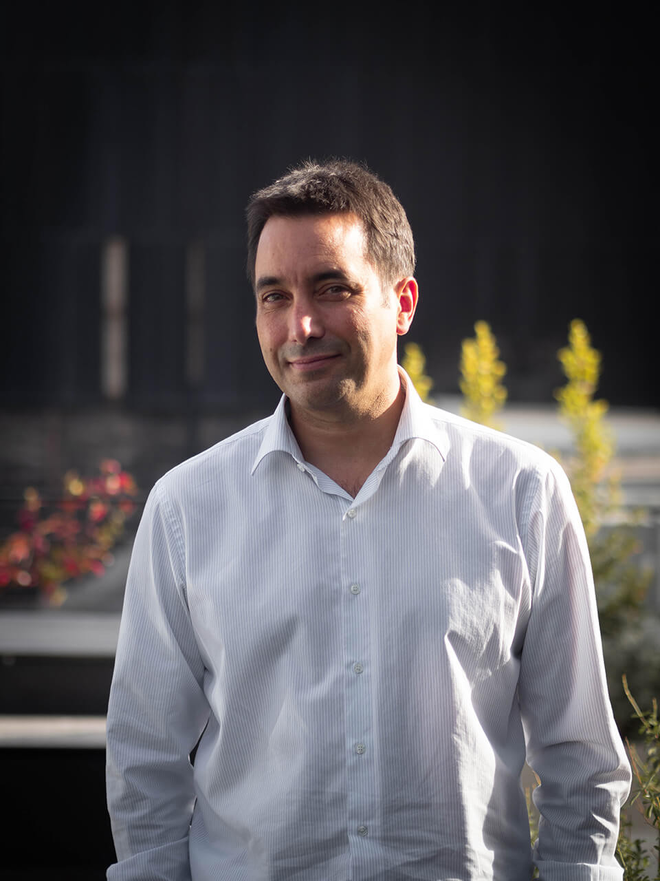 {"id":60,"created_at":"2025-02-07T14:46:26.000000Z","updated_at":"2025-02-07T14:46:26.000000Z","deleted_at":null,"uuid":"ff5db708-2d3d-4d03-b8e5-9c3c553967cf\/b2344ef3f3827a66b6dee0ff92163093.jpeg","alt_text":"B2344ef3f3827a66b6dee0ff92163093","width":960,"height":1280,"caption":null,"filename":"b2344ef3f3827a66b6dee0ff92163093.jpeg","pivot":{"mediable_type":"blocks","mediable_id":257,"media_id":60,"id":1007,"crop":"desktop","role":"highlight2","crop_w":960,"crop_h":1280,"crop_x":0,"crop_y":0,"lqip_data":null,"ratio":"desktop","metadatas":"{\"video\": null, \"altText\": null, \"caption\": null}","locale":"en","created_at":"2025-03-02T20:11:55.000000Z","updated_at":"2025-03-02T20:11:55.000000Z"}}